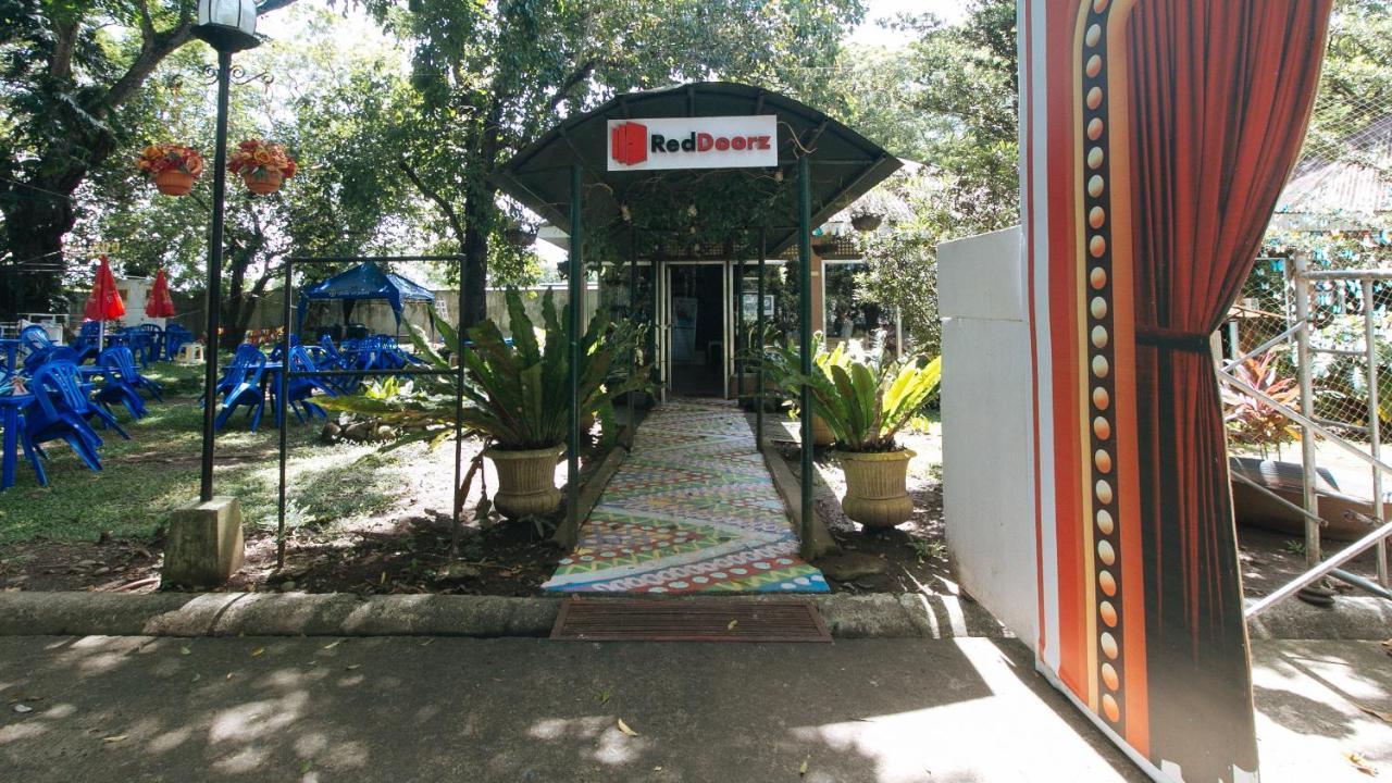 Reddoorz Premium @ Ouan'S The Farm Resort Lucena Zewnętrze zdjęcie