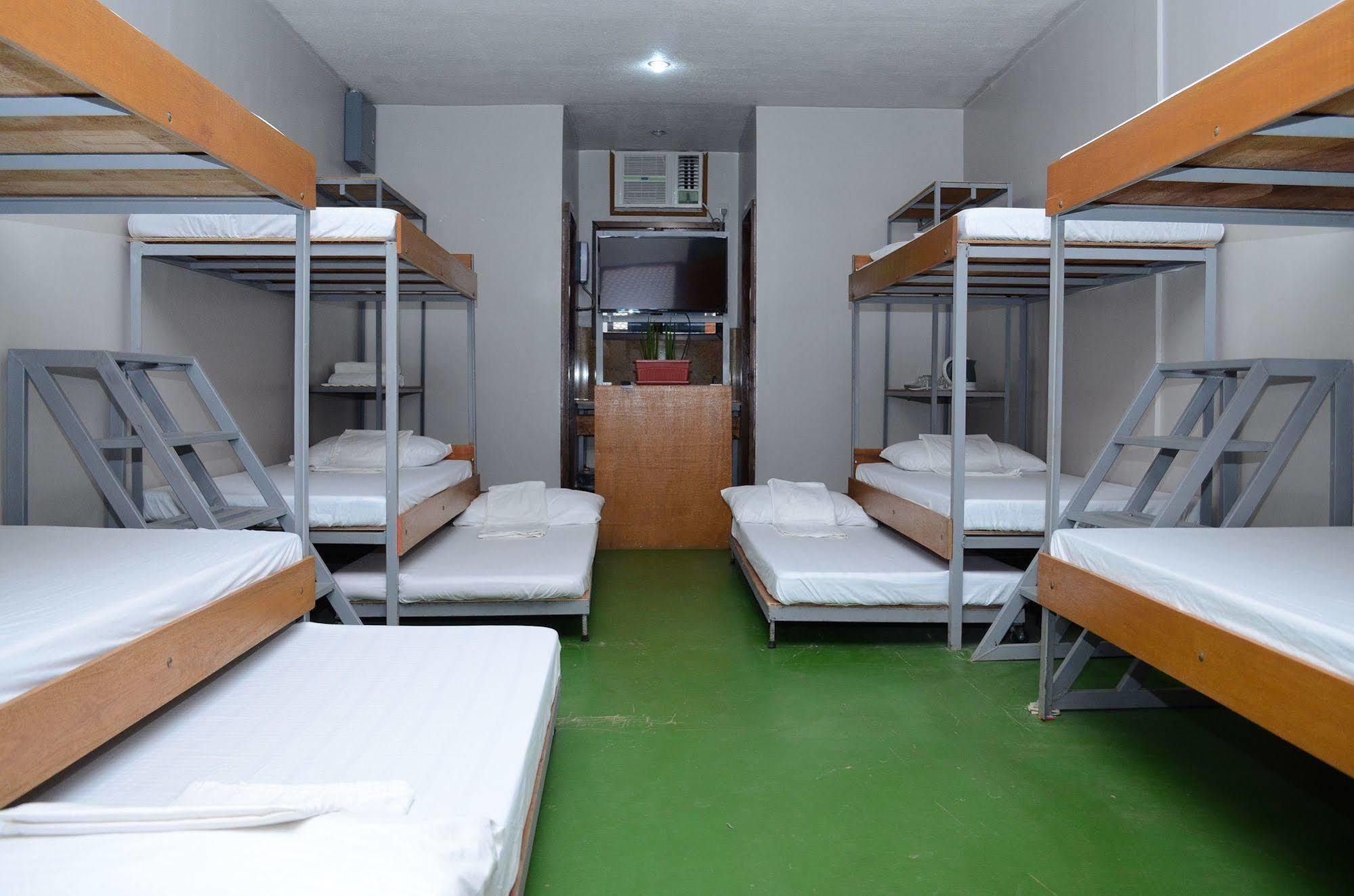 Reddoorz Premium @ Ouan'S The Farm Resort Lucena Zewnętrze zdjęcie